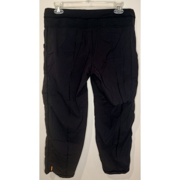 Lucy Black Cropped Capri Leggings Ruched Pockets Size M Medium EUC!! - Picture 3 of 4